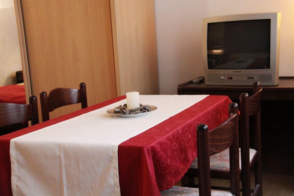 Checkvienna - Edelhof Apartments Luaran gambar