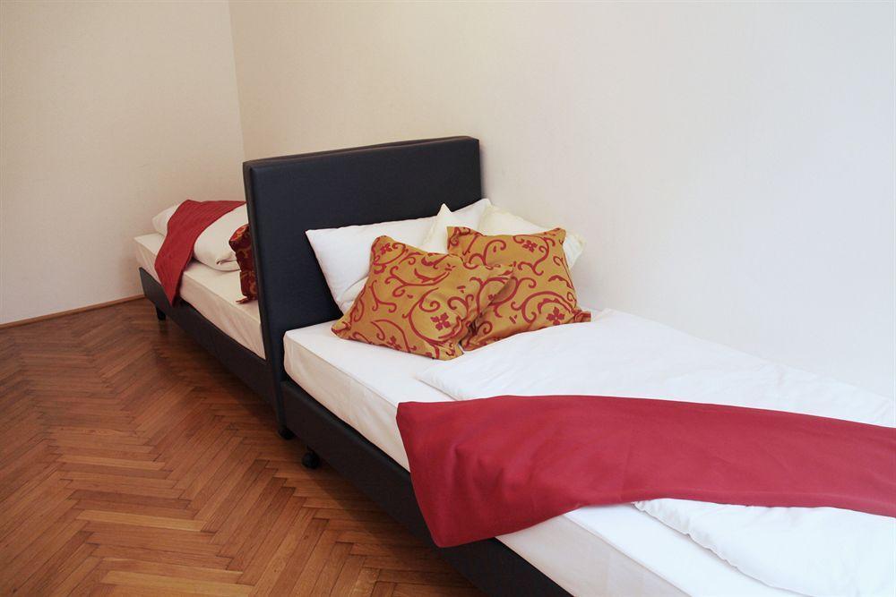 Checkvienna - Edelhof Apartments Luaran gambar