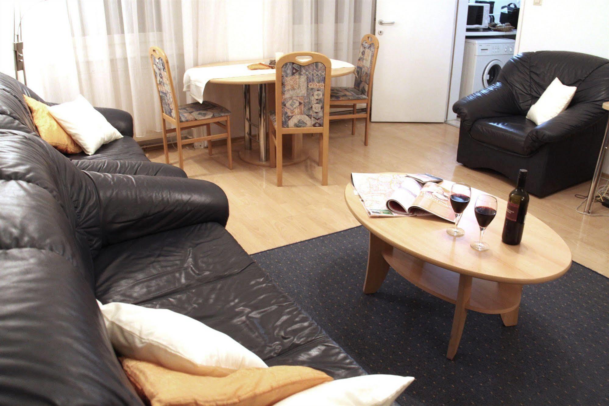 Checkvienna - Edelhof Apartments Luaran gambar