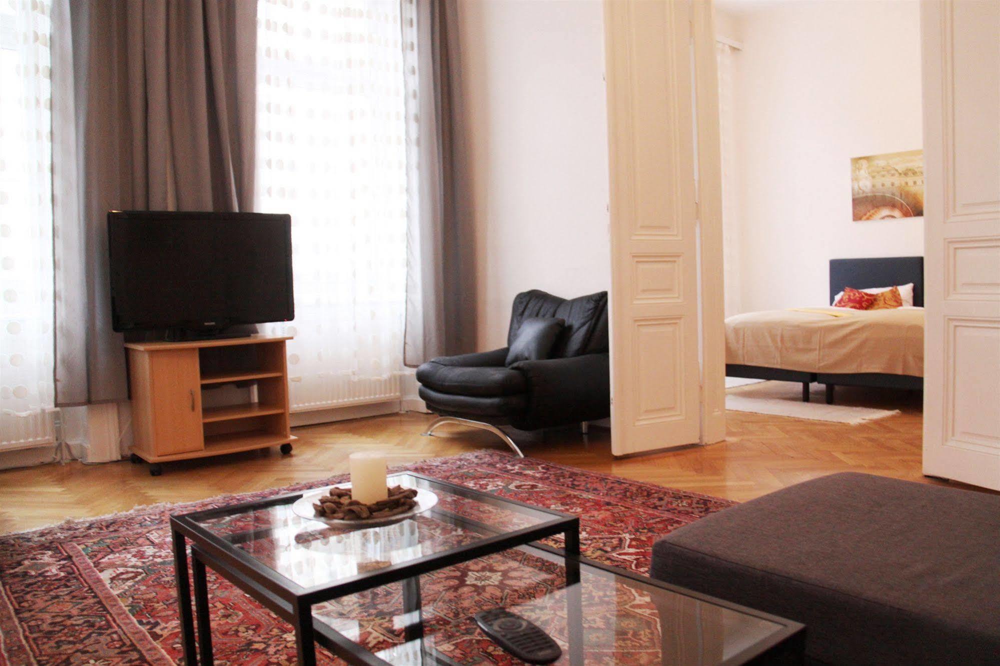 Checkvienna - Edelhof Apartments Luaran gambar
