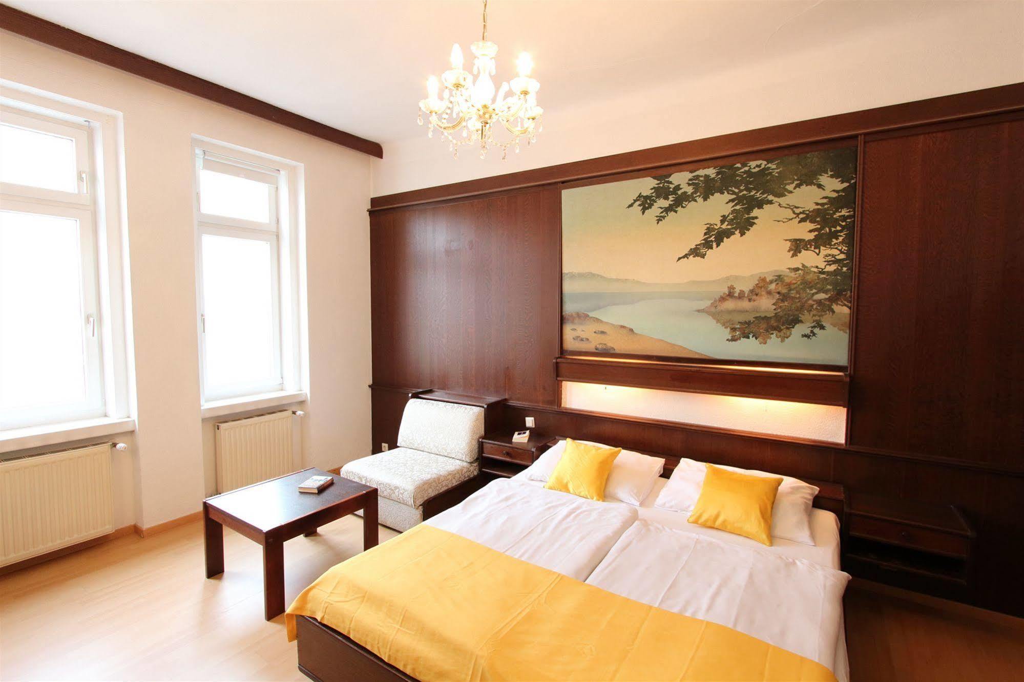 Checkvienna - Edelhof Apartments Luaran gambar