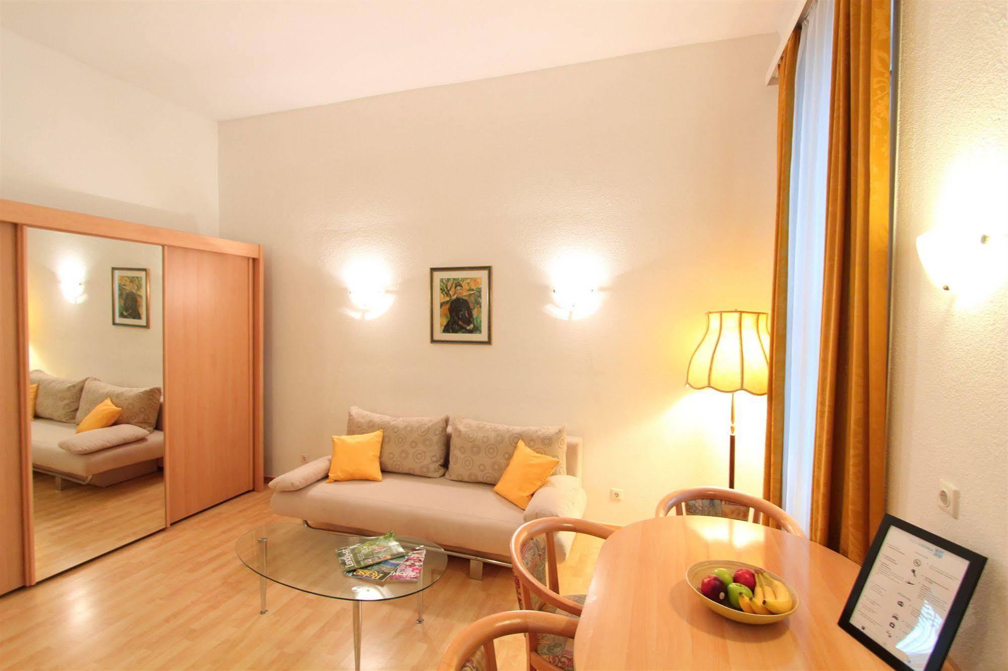 Checkvienna - Edelhof Apartments Luaran gambar